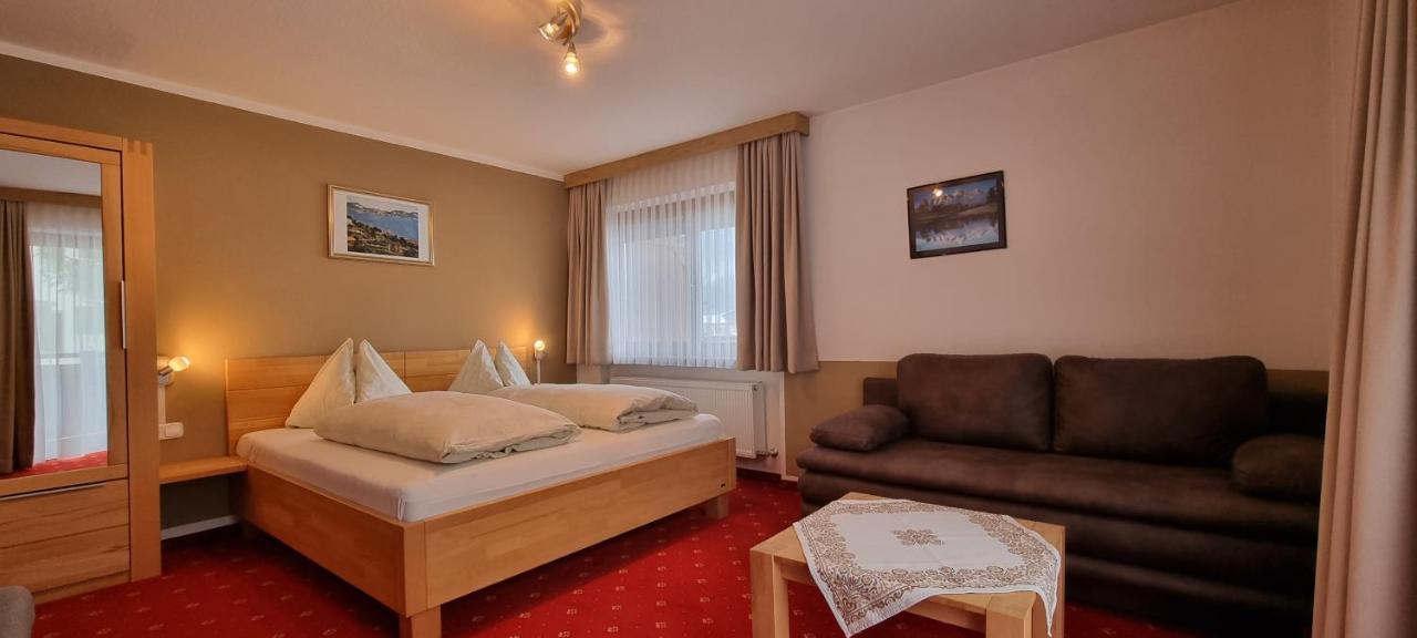 Pension Schweizerhof Waidring Extérieur photo