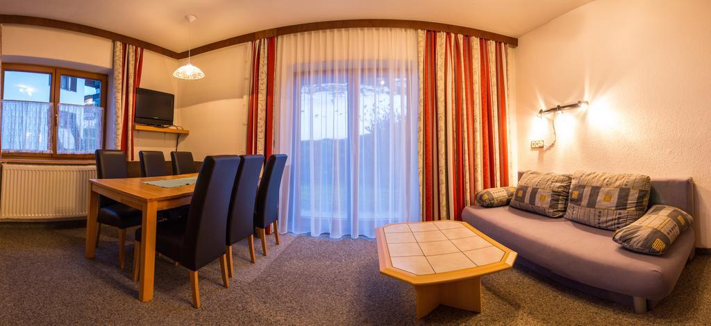 Pension Schweizerhof Waidring Chambre photo
